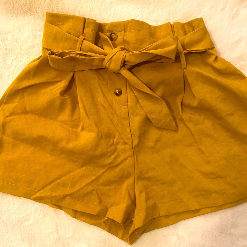 Size M Shorts